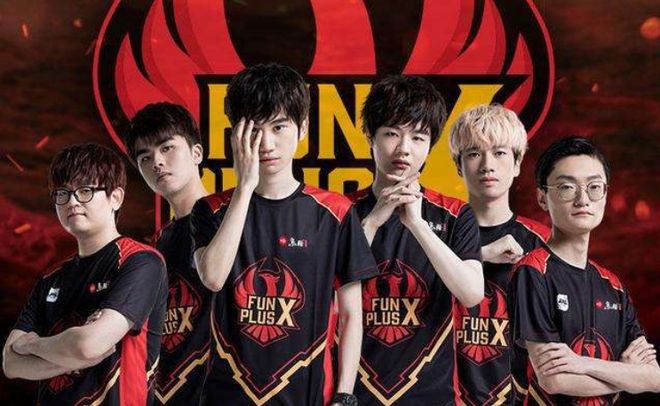 更是与梅西 更是与梅西