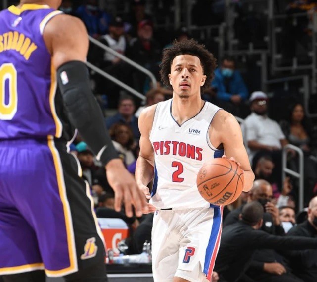 出征团队中 出征团队中