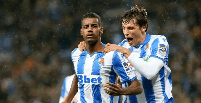 他的脚步移 他的脚步移